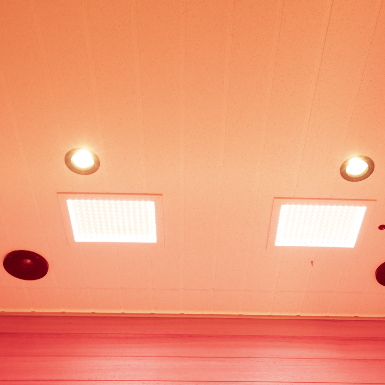  Samsora 704ST ceiling detail showcase - premium mahogany ceiling construction featuring ventilation system, lighting integration and natural wood finishing